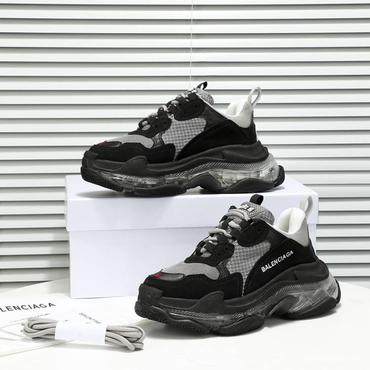 Men/Women Balenciaga Triple S Clear Sole Black Sneaker Item 6380380