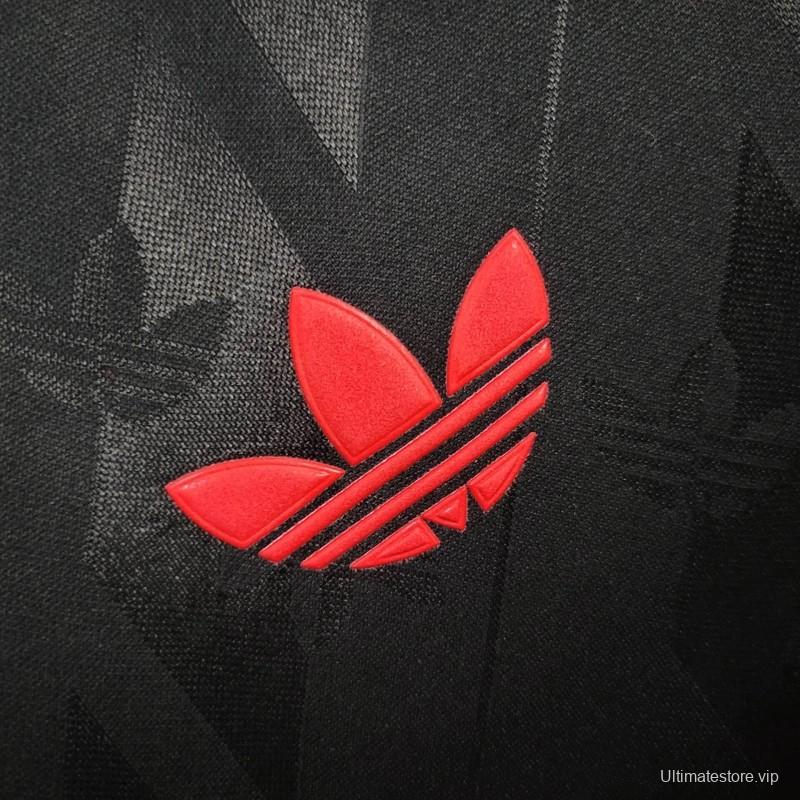 24/25 Retro Manchester United