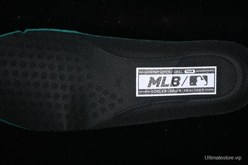 NY Yankees Black Leather Sneakers with Bold Pink Logo
