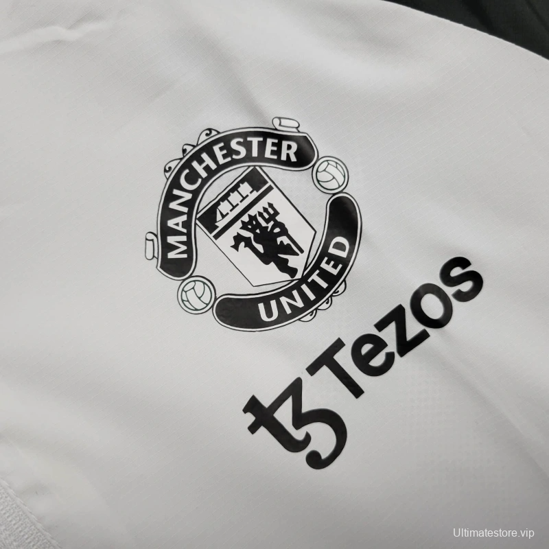25/26 Manchester United Jacket White Windbreaker