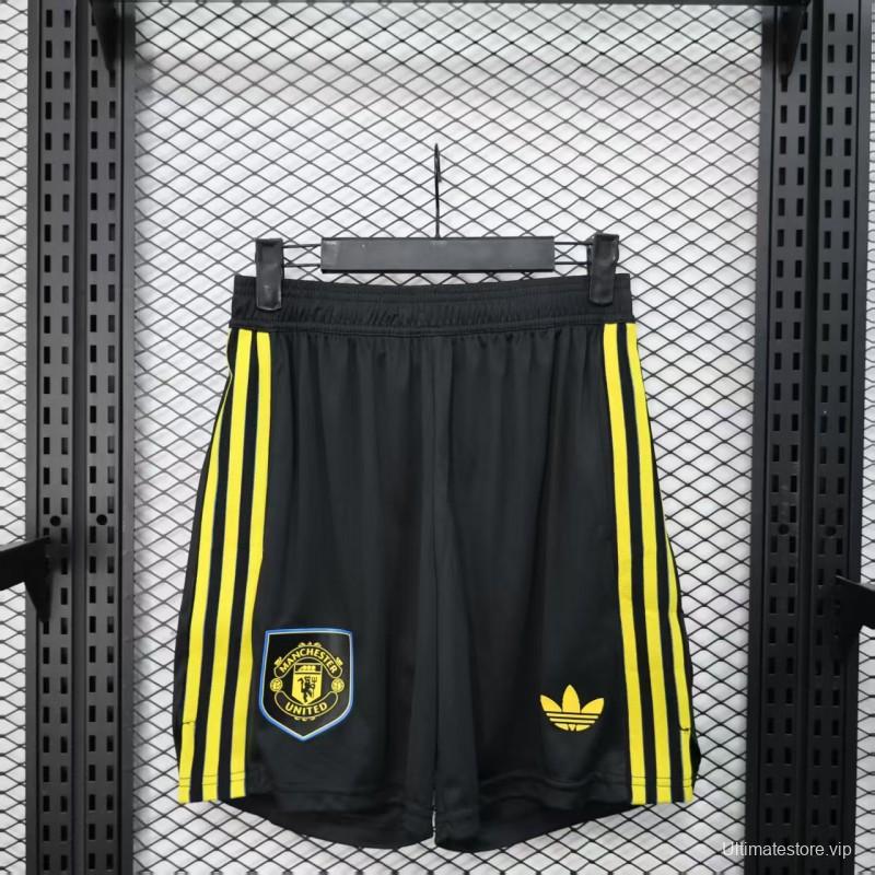 Player Version 25/26 Manchester United Away Shorts